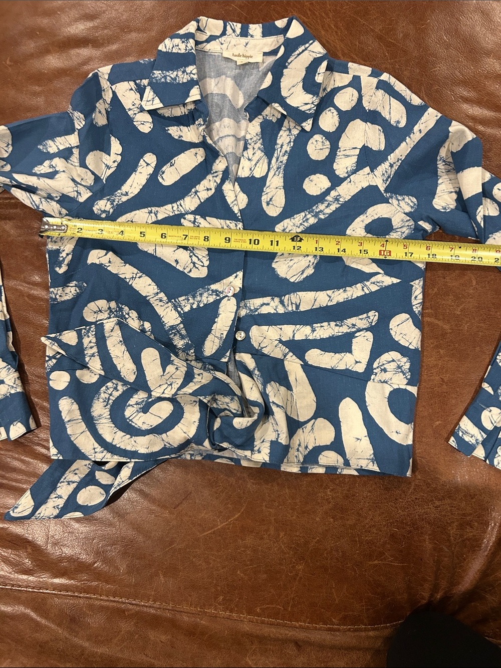 Haute Hippie Blue & White Tie-Front Linen Blend Crop Top - Picture 3 of 7